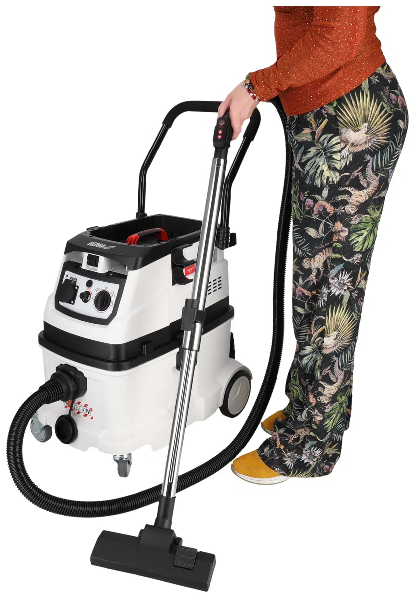DEDRA Aspirapolvere con funzione di pulizia automatica del filtro DED6609, sistema di filtraggio autopulente, classe di filtro M, regolazione della potenza di aspirazione, capacità serbatoio: 40 l