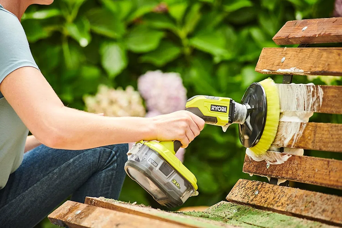 Ryobi Spazzola Rotante a Batteria 18V ONE+, Diametro 15 cm, Rotazione 210 rpm, IPX7, per Pulizia Terrazzi, Auto, Mobili da Giardino, Senza Batteria, R18CPS-0
