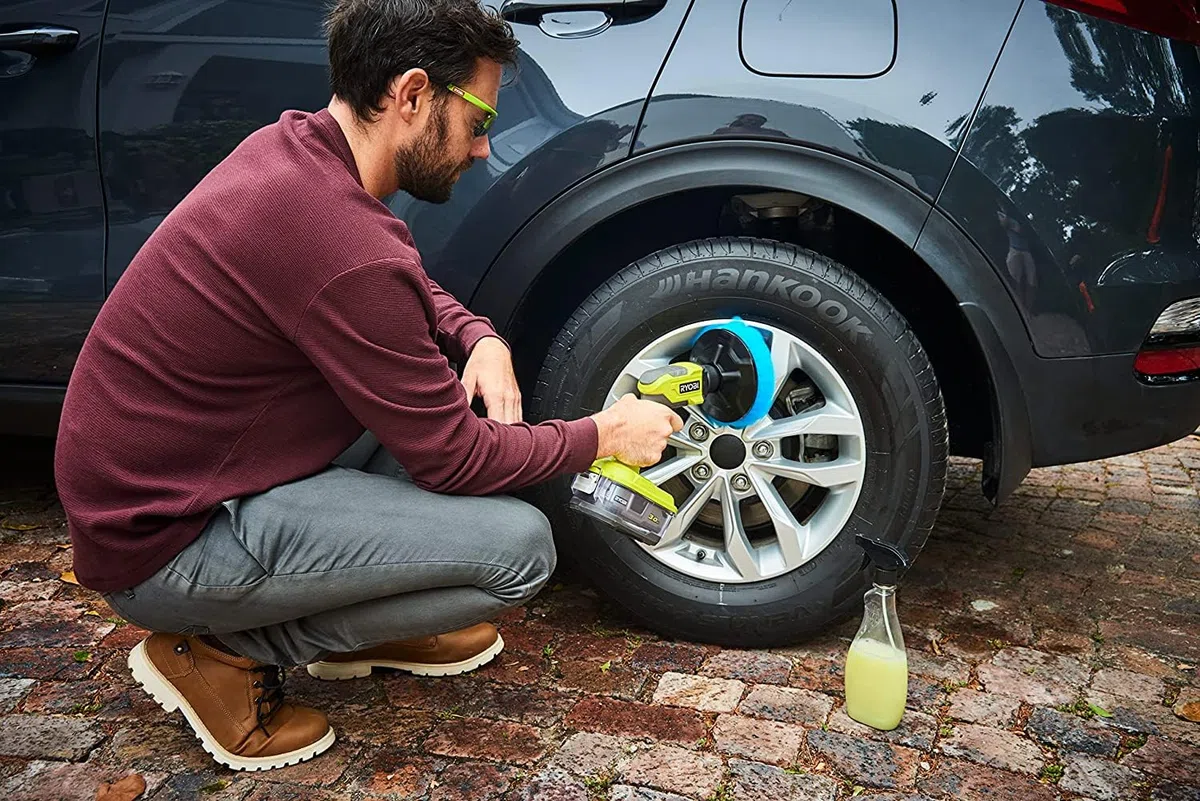 Ryobi Spazzola Rotante a Batteria 18V ONE+, Diametro 15 cm, Rotazione 210 rpm, IPX7, per Pulizia Terrazzi, Auto, Mobili da Giardino, Senza Batteria, R18CPS-0